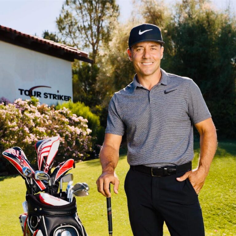 Tour Striker